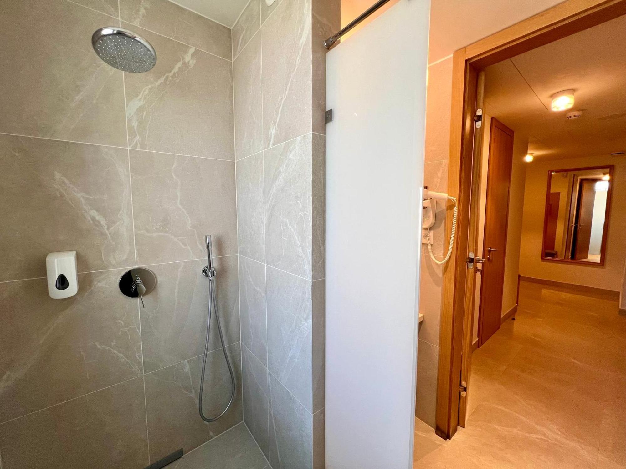 Raj Zdravia Hotell Bratislava Eksteriør bilde